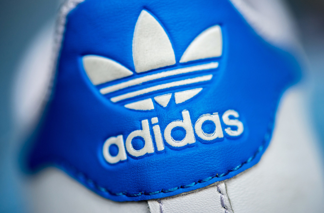 Adidas 2003 logo